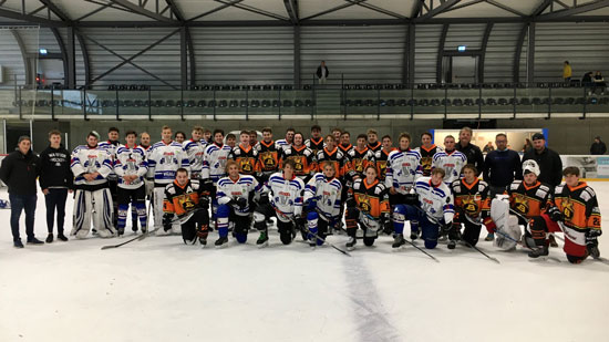 Teams von Brandis Juniors und EHC Lenzerheide-Valbella/Arosa